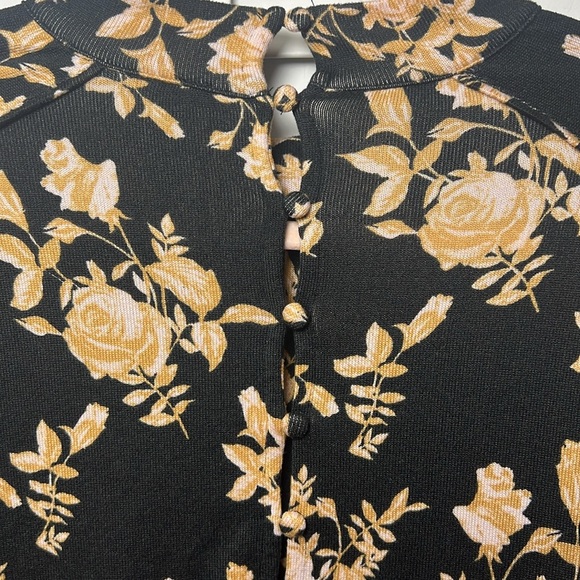 Free People Dinner Party Floral Long Sleeve Top Size Medium Black Combo - Picture 10 of 10